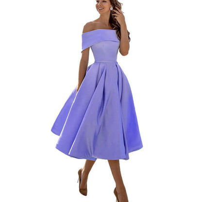 Robe Féminine Évasée Découpe Épaules