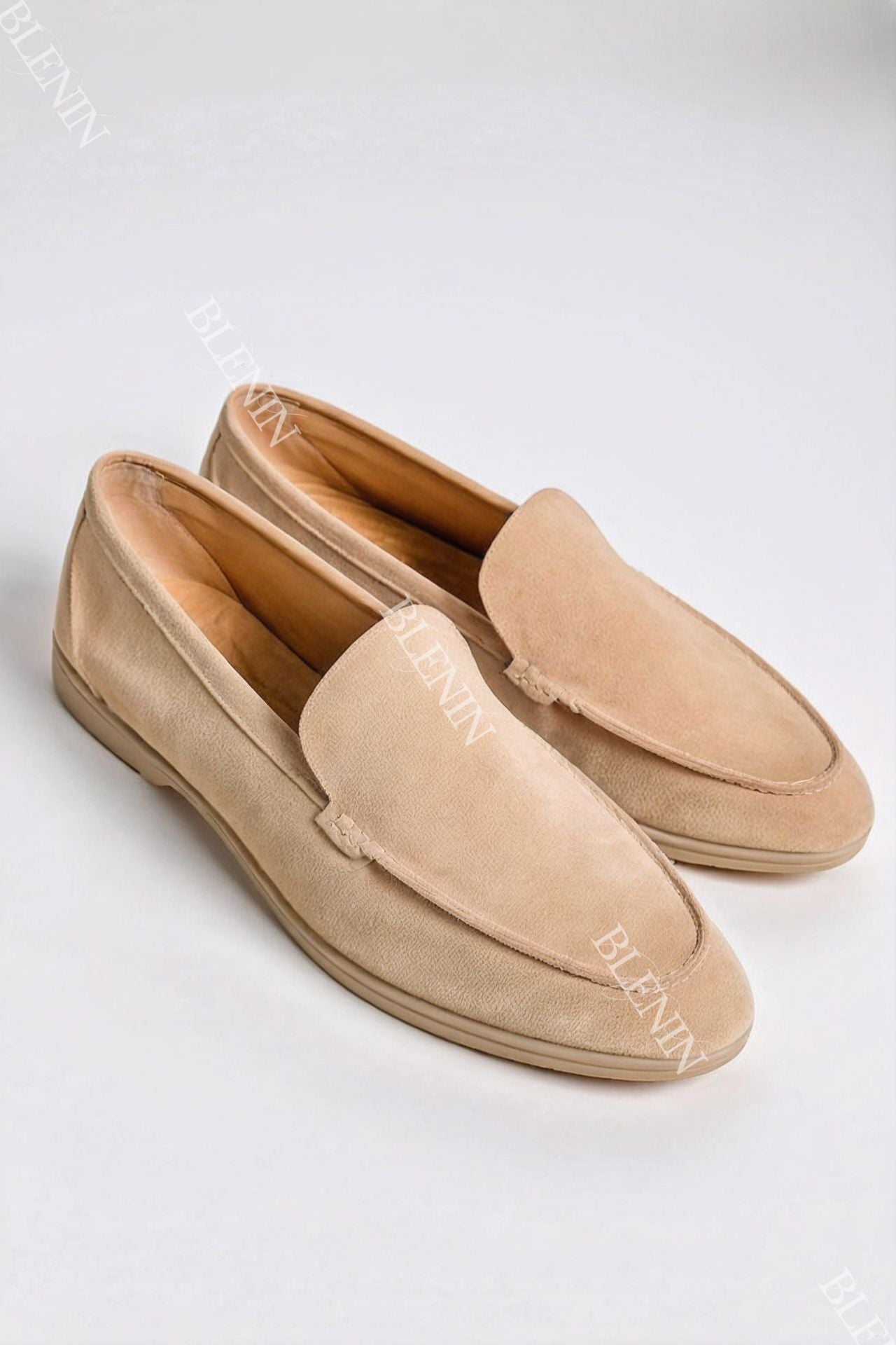 Mocassins Beige Élégants et Polyvalents