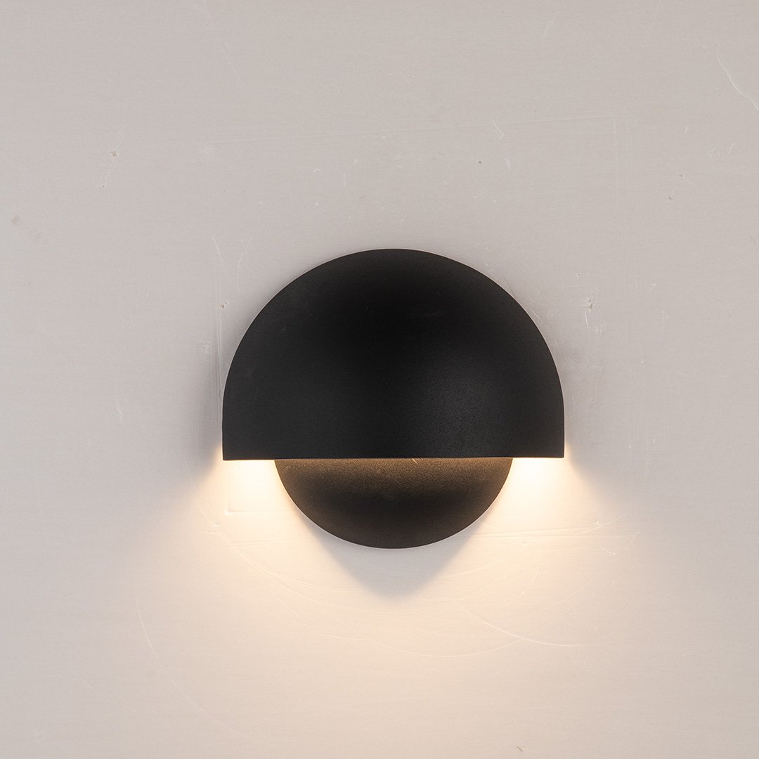 AquaCast™ – applique murale LED IP65 lumière chaude 710 lm
