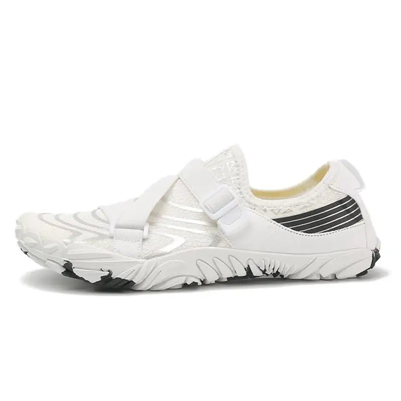 Chaussures de marche nue légères et flexibles