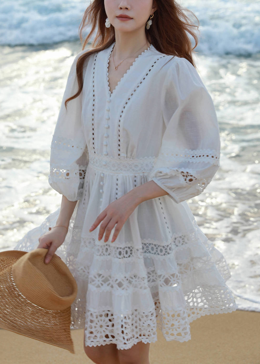 Robe mi-longue en coton blanc avec col V et manches courtes - EasyApparels