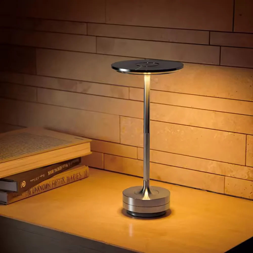 AuraLumi™ – Lampe de Table Sans Fil Éclairage Ajustable en Aluminium