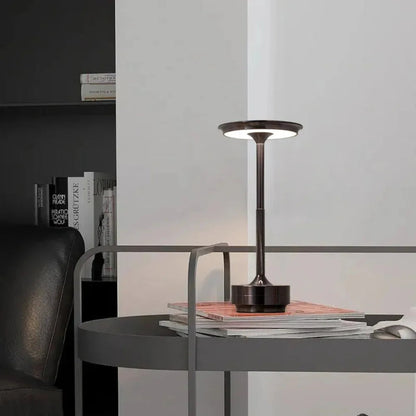 AuraLumi™ – Lampe de Table Sans Fil Éclairage Ajustable en Aluminium