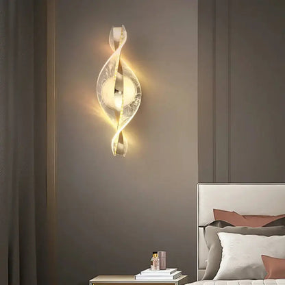Aurélia™ – Applique Murale LED Dorée Moderne Design Original pour Intérieur