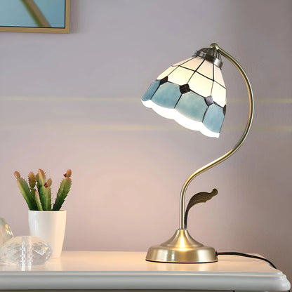 AuroraBloom™ – Lampe de Table Élégante Abat-jour en Verre Floral