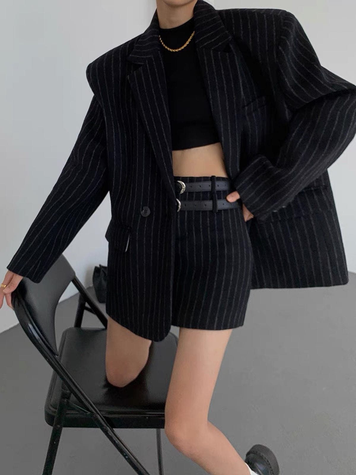 Blazer Marine Femme Élégant à Rayures Fines