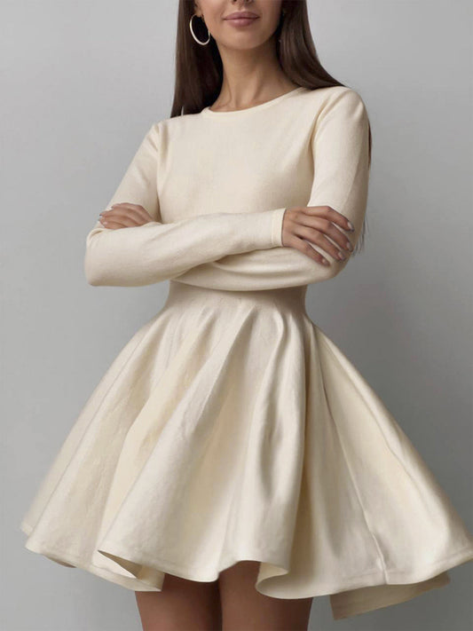 Robe Skater Féminine en Crème à Manches Longues - BerlinGlamour