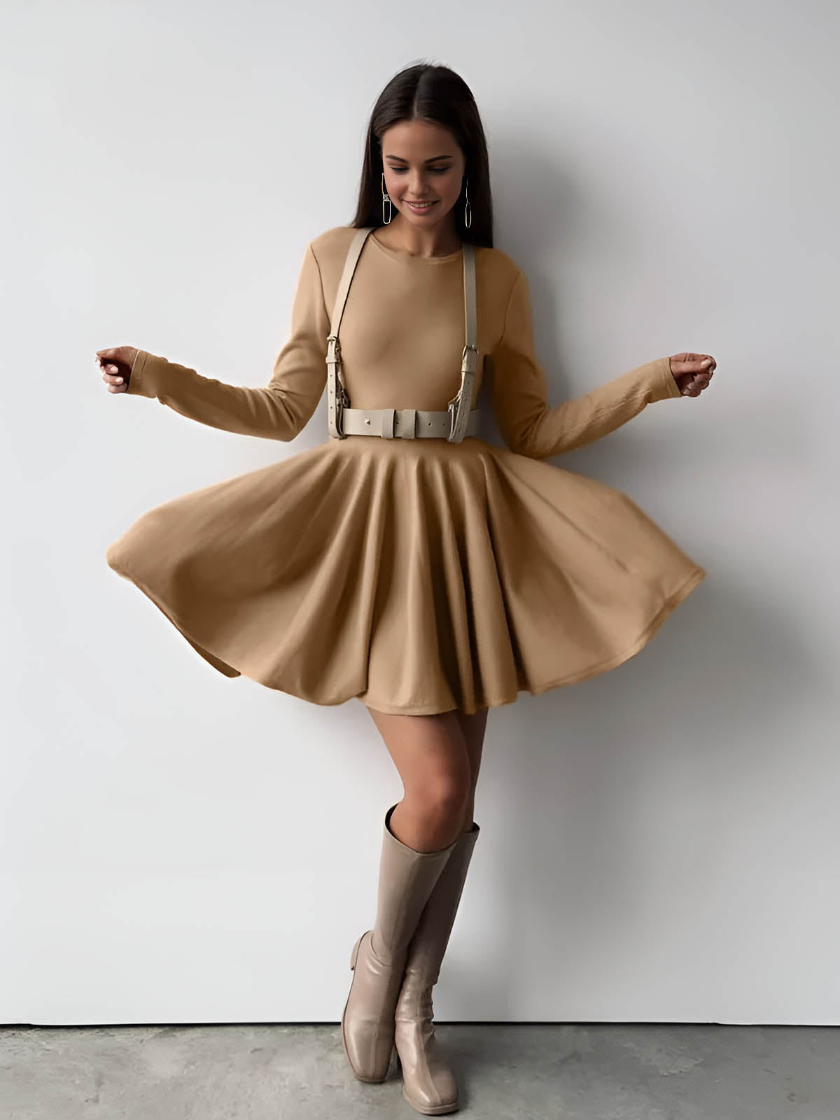 Robe Skater Féminine en Crème à Manches Longues