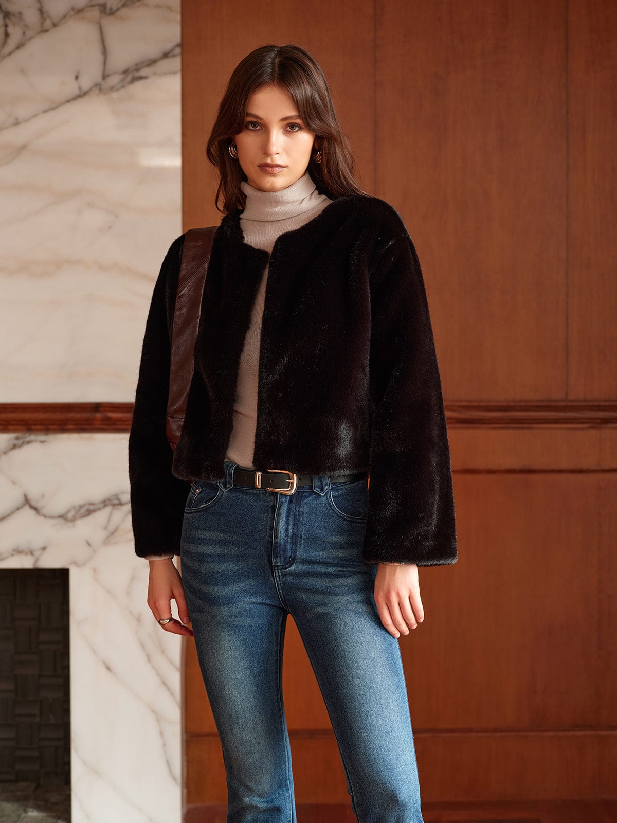 Veste en Simili Cuir Noir Féminine Court