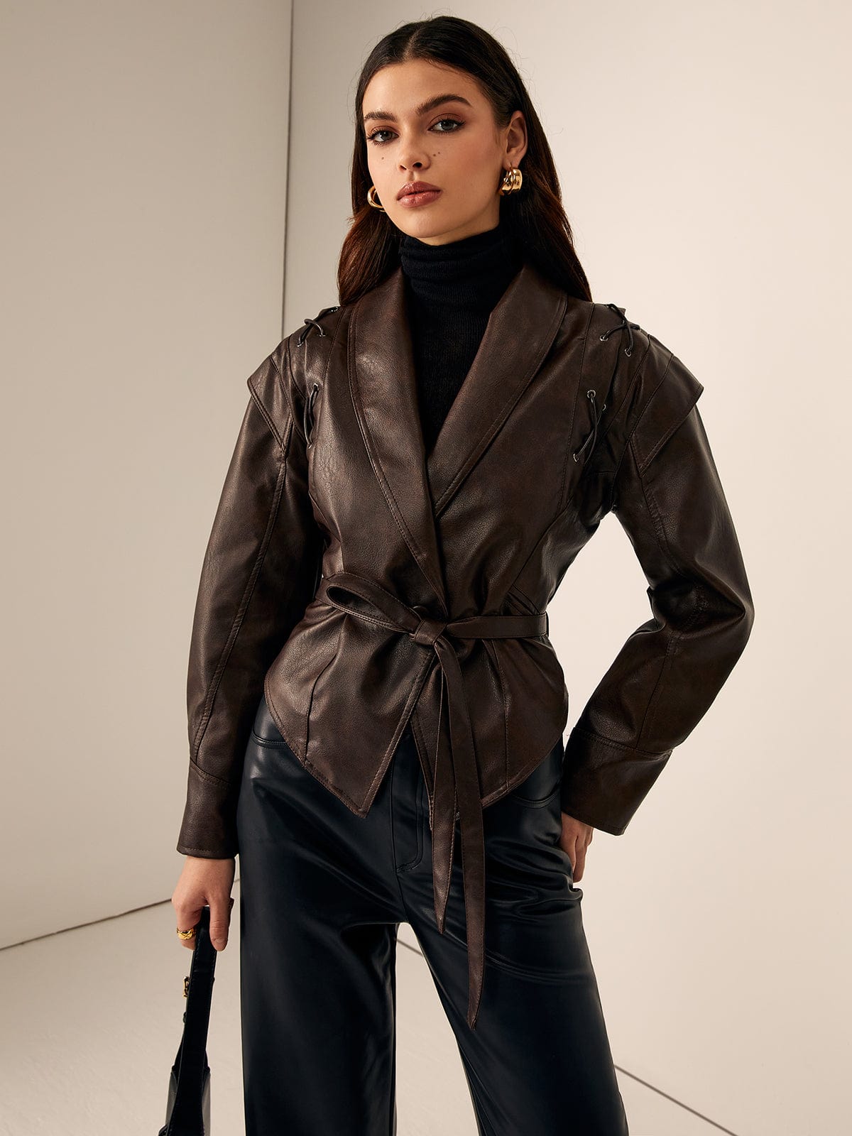 Blazer en cuir ajusté avec ceinture - Élégant et Chic - BerlinGlamour