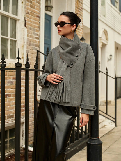Manteau Élégant à Double Boutonnière et Pompons - BerlinGlamour