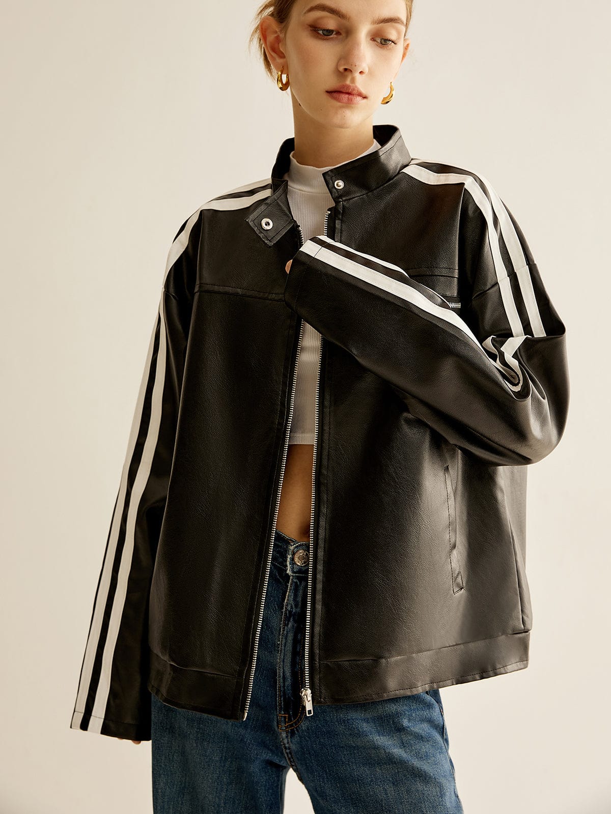 Blouson Cuir Noir Contraste Élégant