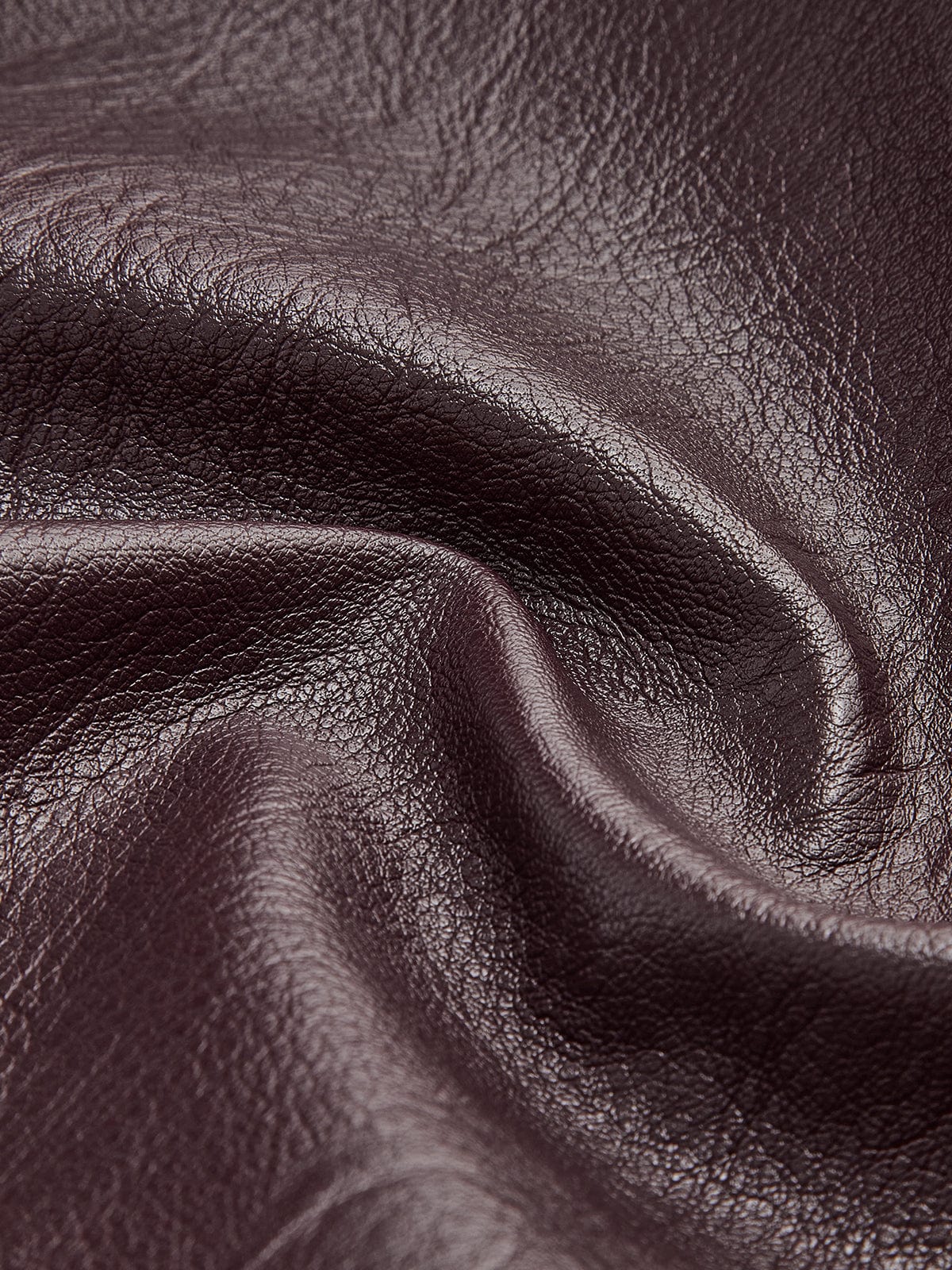Blouson Cuir Noir Moderne et Élégant