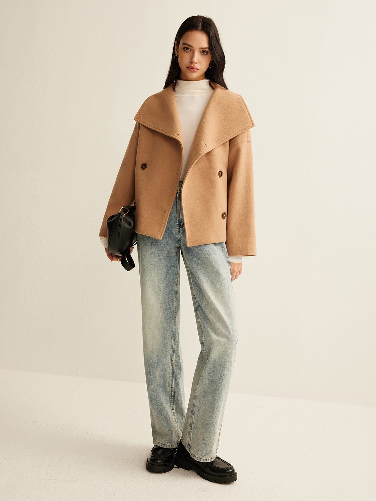 Manteau Croisé Court en Laine Élégant