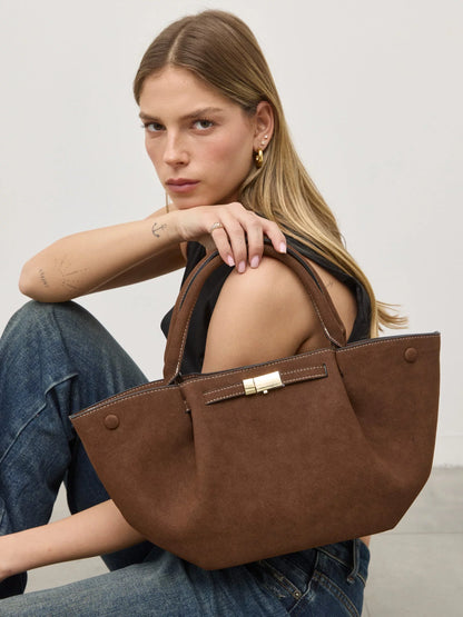 Sac à Main Cuir Brun avec Fermeture Dorée et Bretelles Réglables