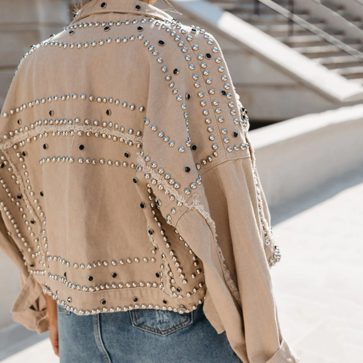 Veste femme courte décontractée avec rivets tendance