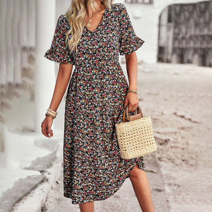 Robe Été Féminine Florale avec Décolleté et Jupette Flottante