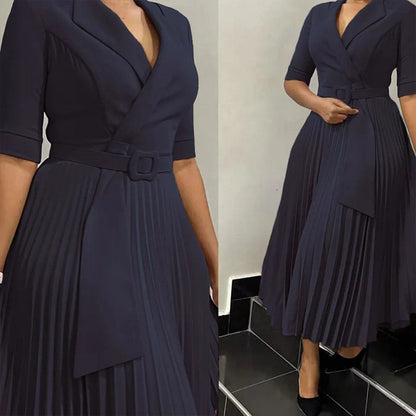 Robe Courte Plissée Élastique avec Ceinture Adjustative