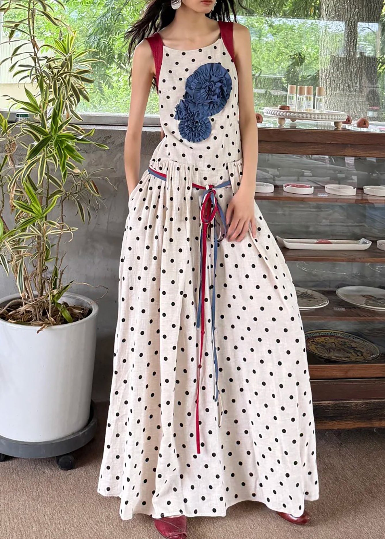 Robe d'été légère en coton blanc avec imprimé - EasyApparels