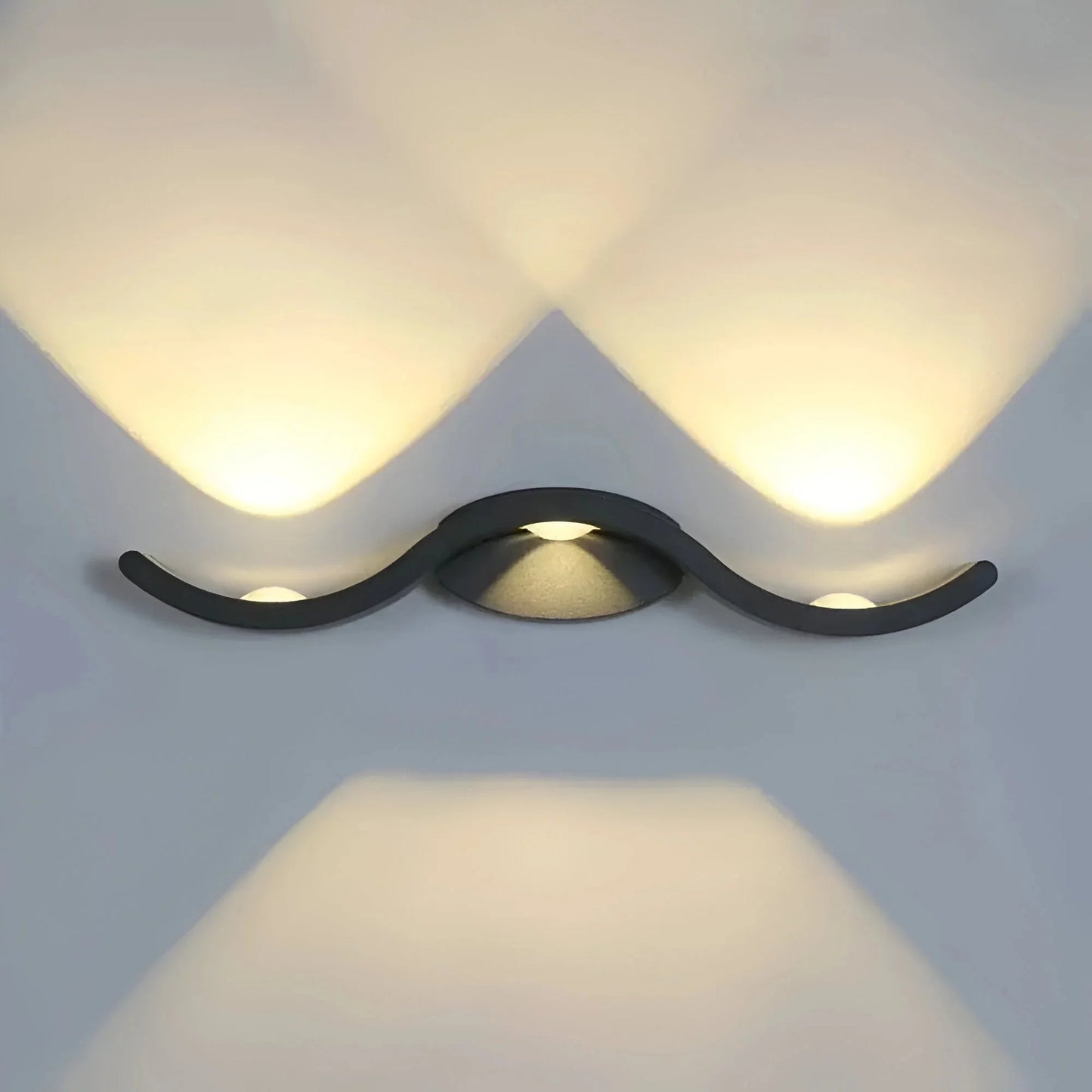 BrightGlow™ – Applique Murale Extérieur Design Étanche Éclairage Doux