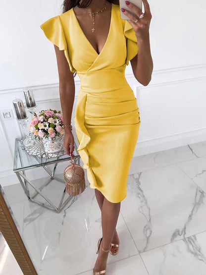 Robe de Soirée Chic - Robe Court Élégante avec Décolleté Profond et Détails Femmes