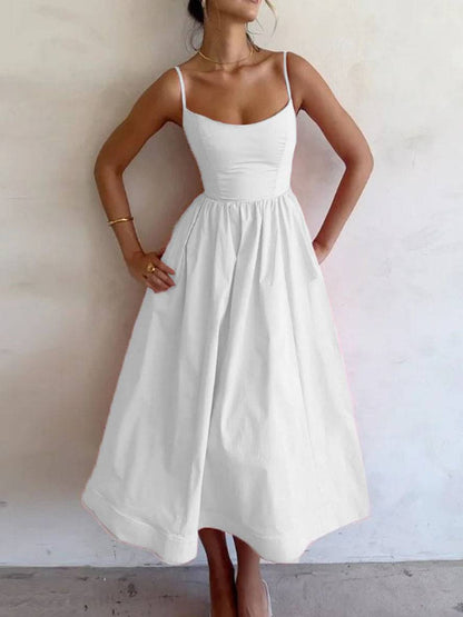 Robe Soirée Chic Femme - Courte et Élégante avec Décolleté et Bretelles Fines - PanierRoyale