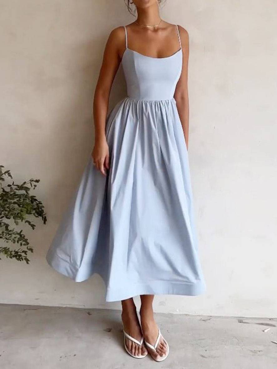 Robe Soirée Chic Femme - Courte et Élégante avec Décolleté et Bretelles Fines