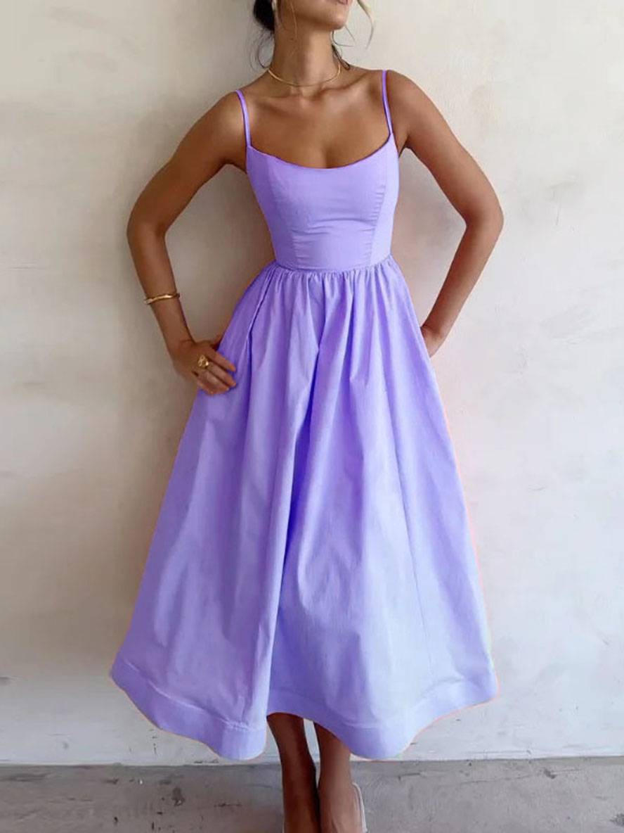 Robe Soirée Chic Femme - Courte et Élégante avec Décolleté et Bretelles Fines