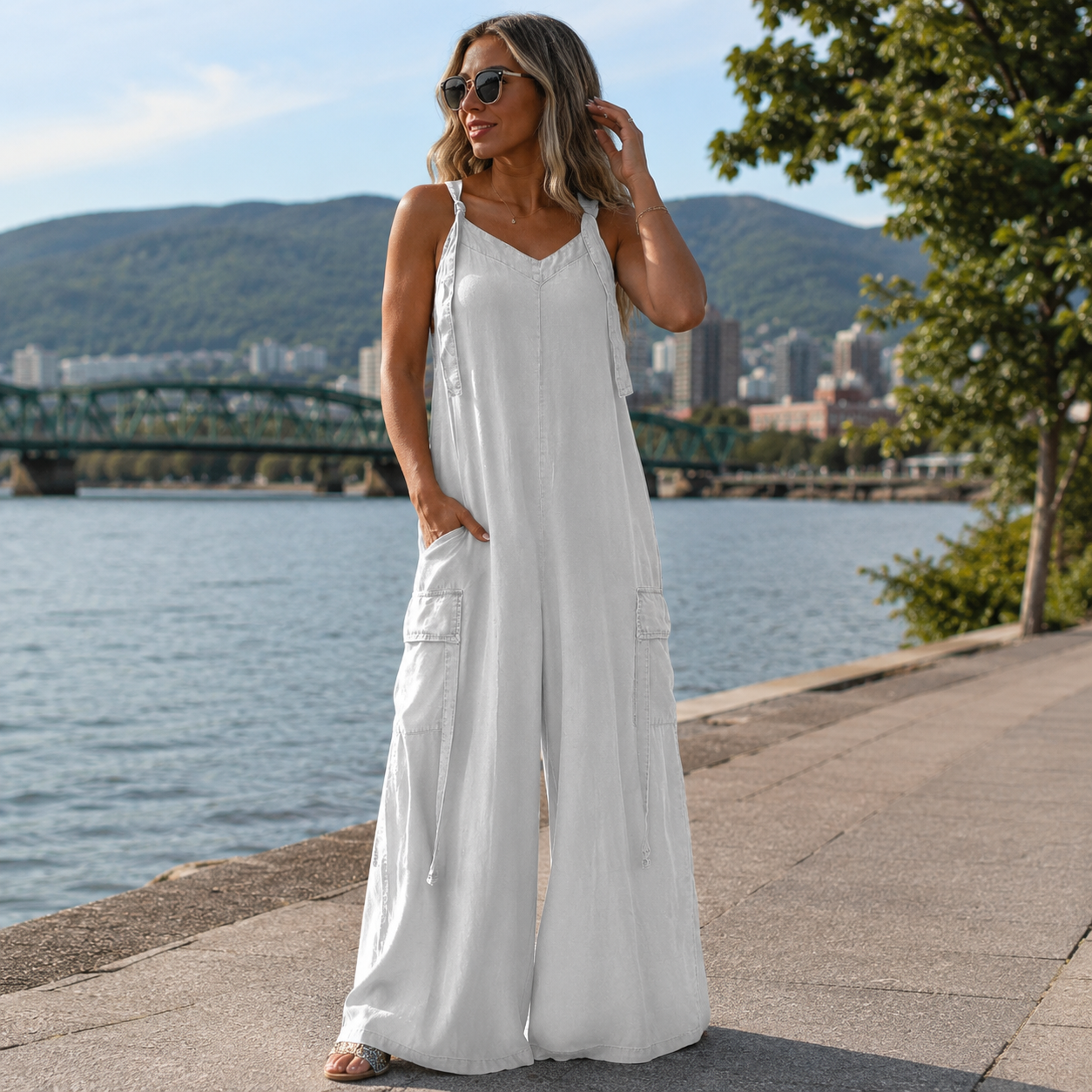 Robe longue Femme Fluide Bretelles Ajustables Poches Cargo - PanierRoyale