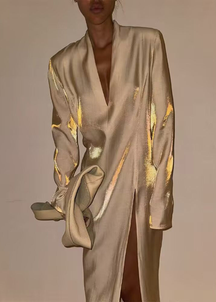 Robe en soie beige chic avec col V et fermeture latérale - EasyApparels