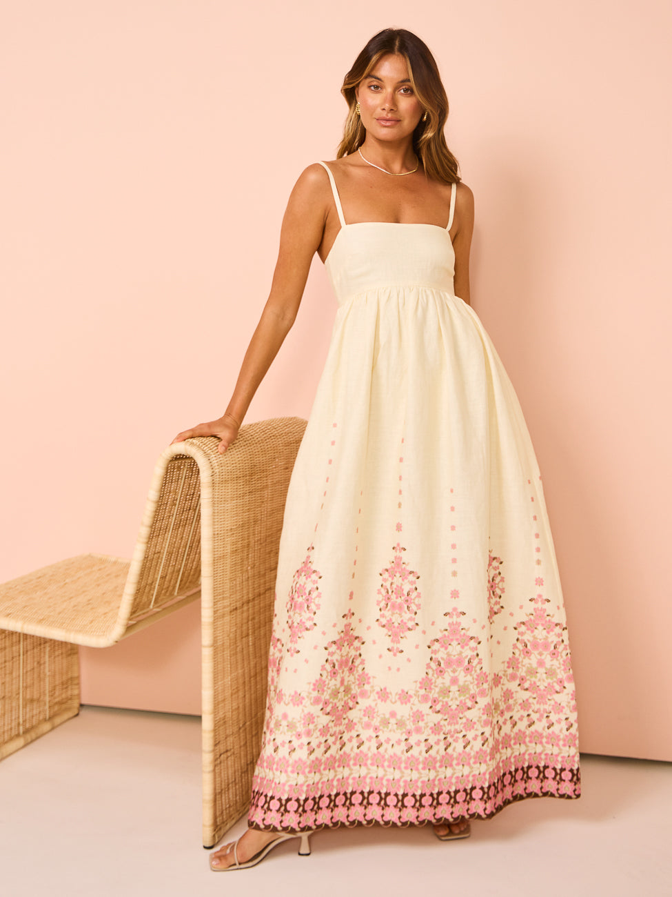 Robe Bohème Dentelle Épaules Dévoilées pour Femme