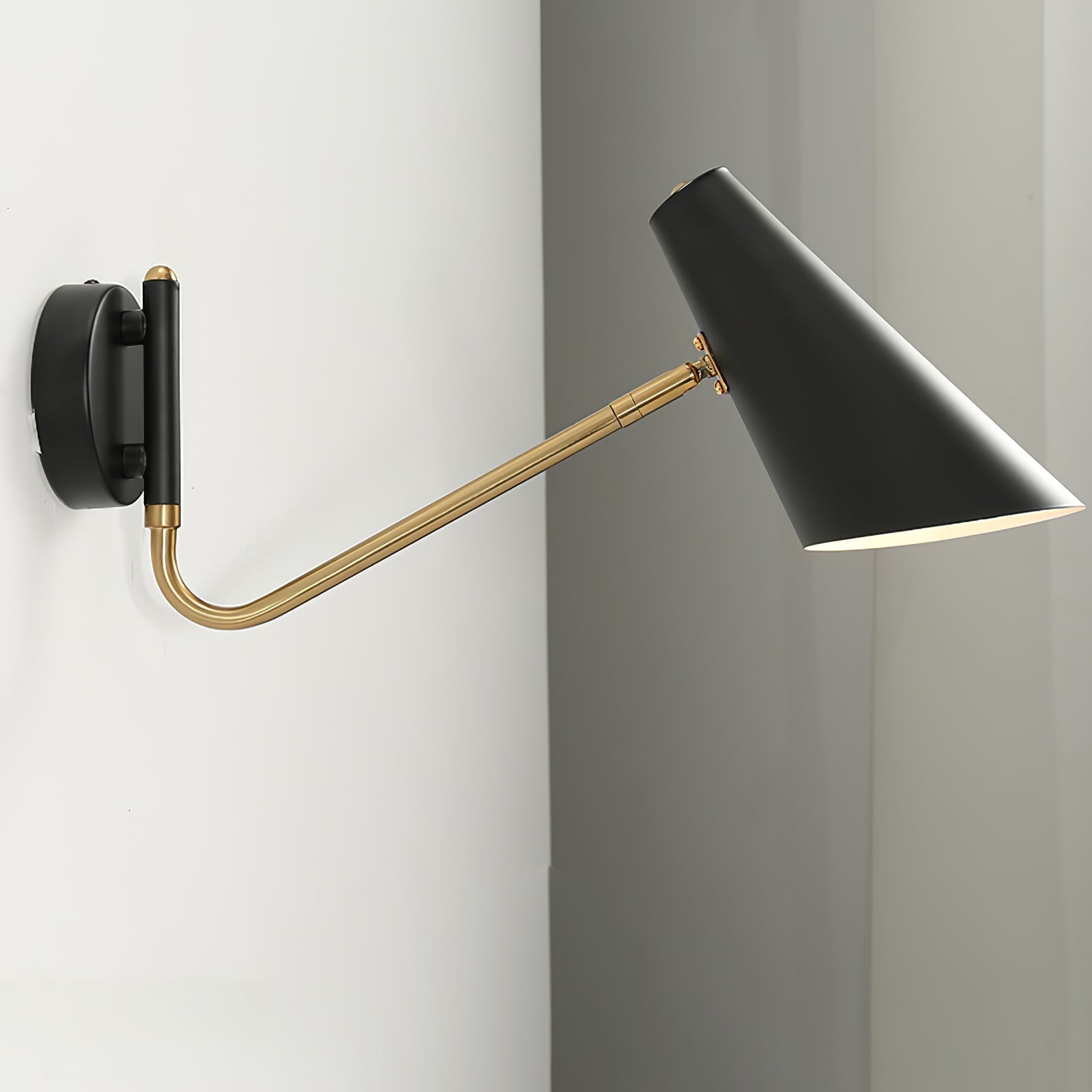 Conilux™ – Applique Murale Orientable Faisceau Précis