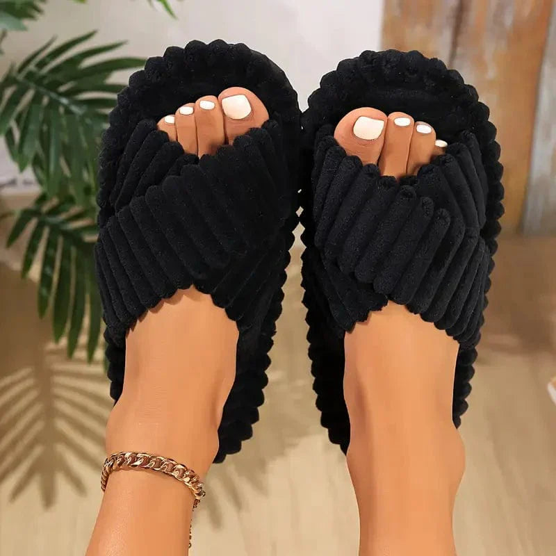 Pantoufles Peluche Ultra Confortables pour Femme - PanierRoyale