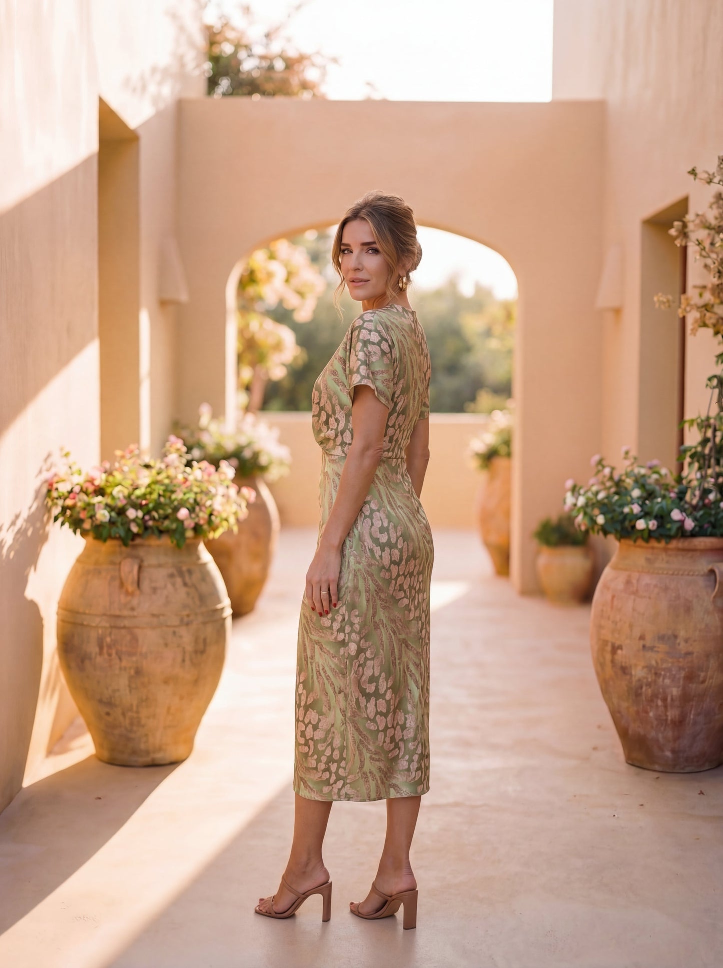Robe Midi Femme Fluide Coupe Cintrée Détail Noué