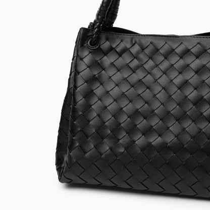 Sac à main femme noir végan avec bretelle et détails dorés