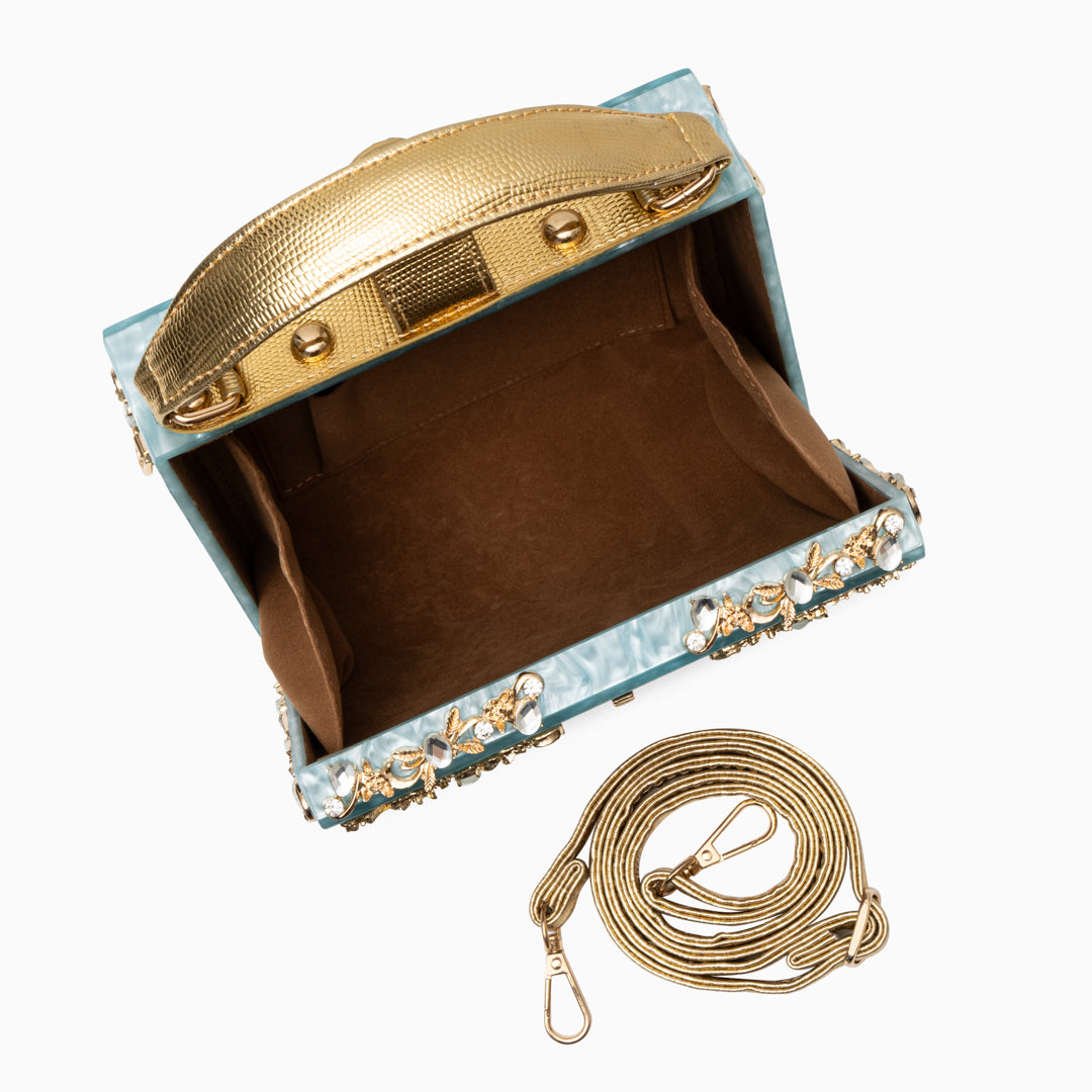Sac de Soirée En Acrylique Bleu Ciel avec Décor Or Baroque