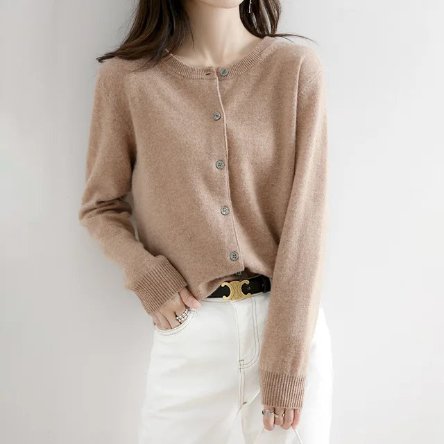 Cardigan Femme En Laine Marine Élégant