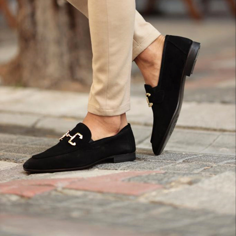 Chaussures Loafer Cuir Noir à Boucle Dorée Élégante