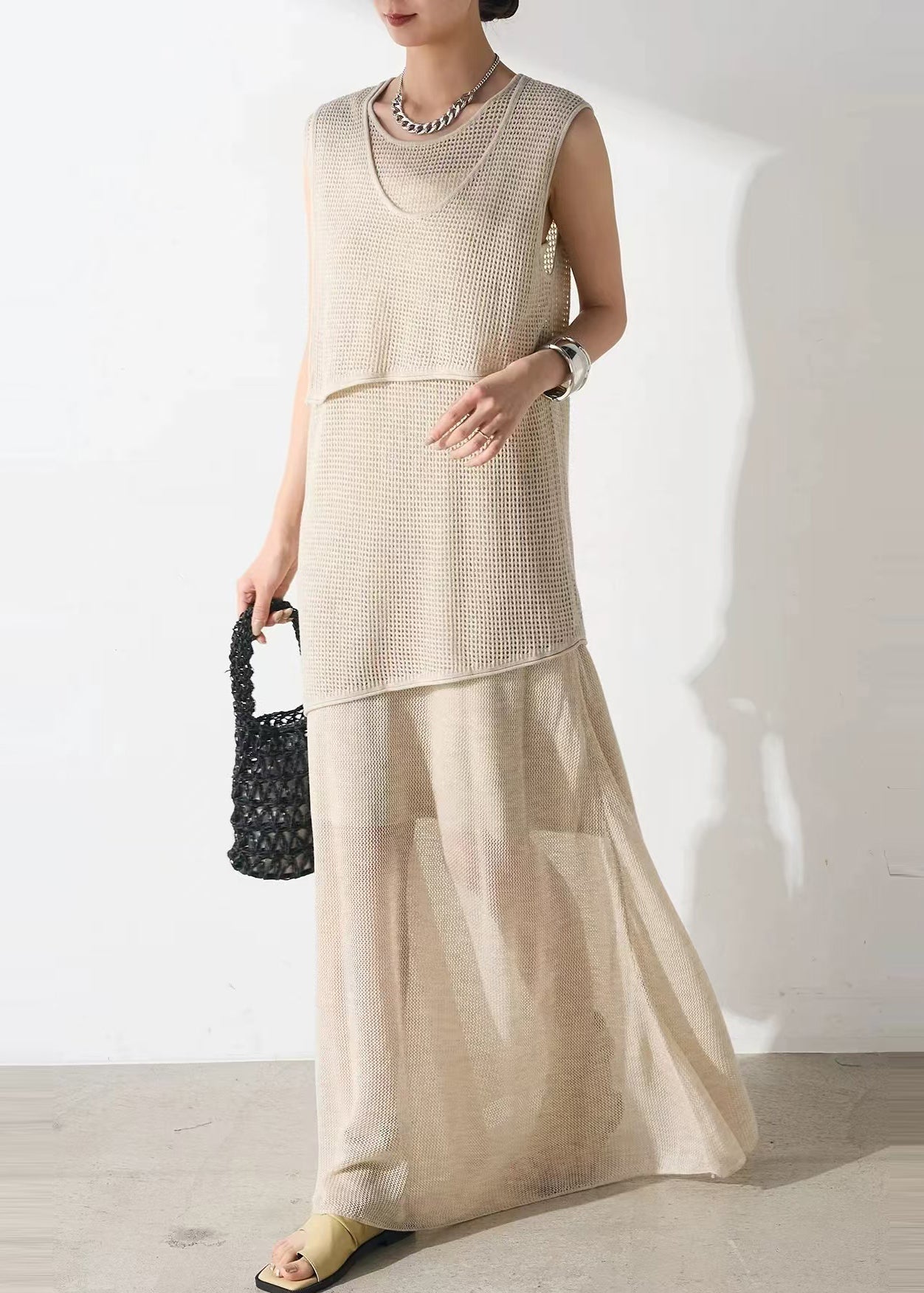 Robe deux pièces élégante en dentelle beige décolletée - EasyApparels