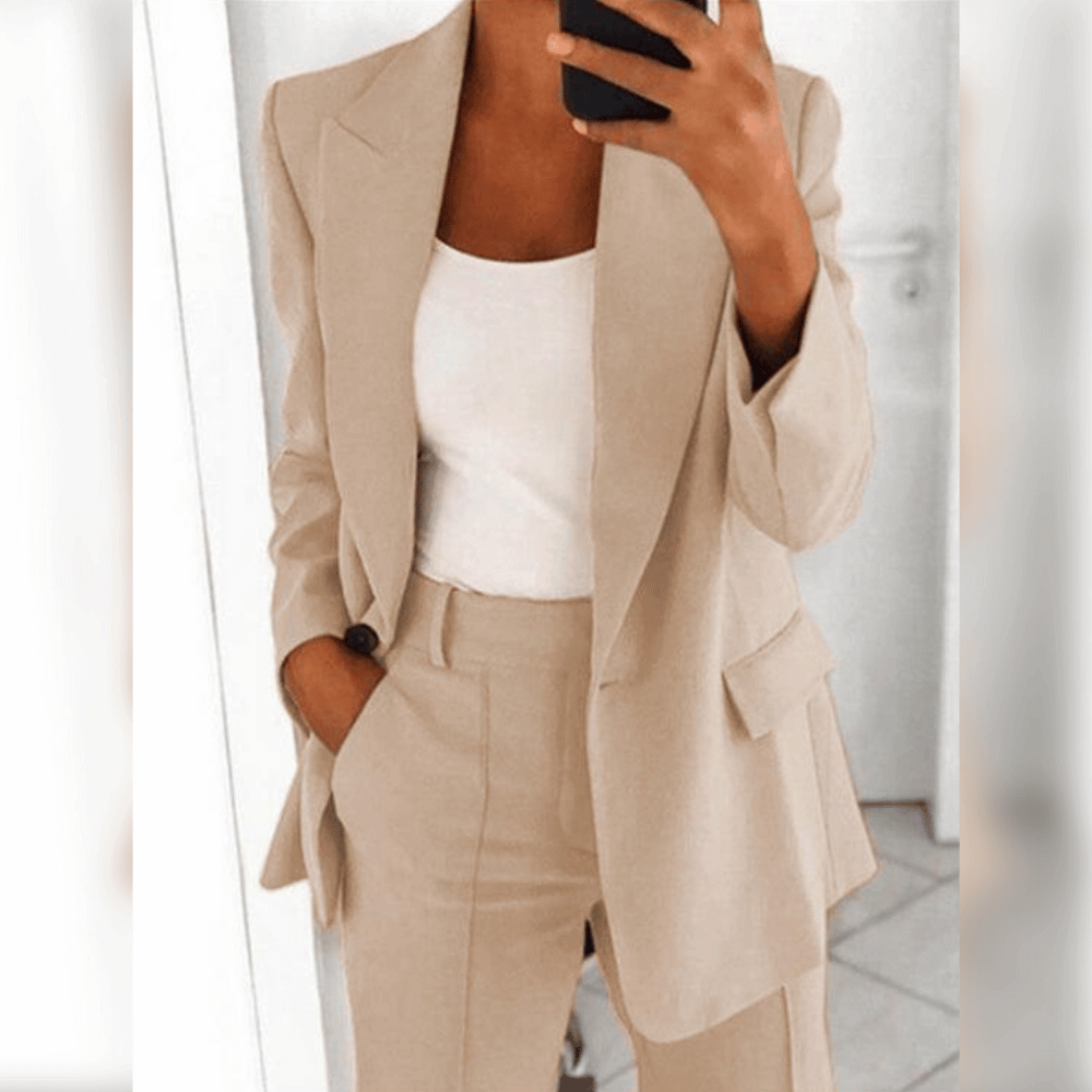 Costume Femme Deux Pièces Élégant et Professionnel