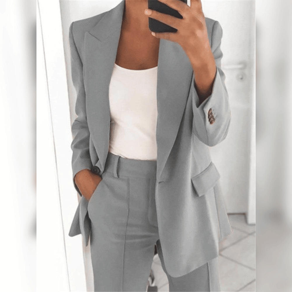 Costume Femme Deux Pièces Élégant et Professionnel