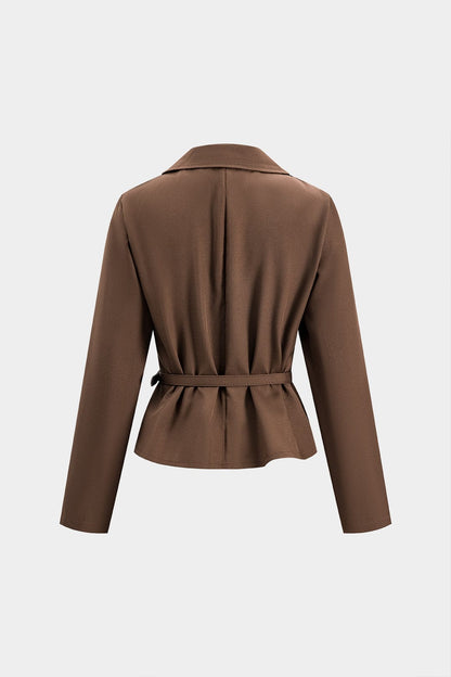 Costume Féminin Élégant avec Jupe Plissée