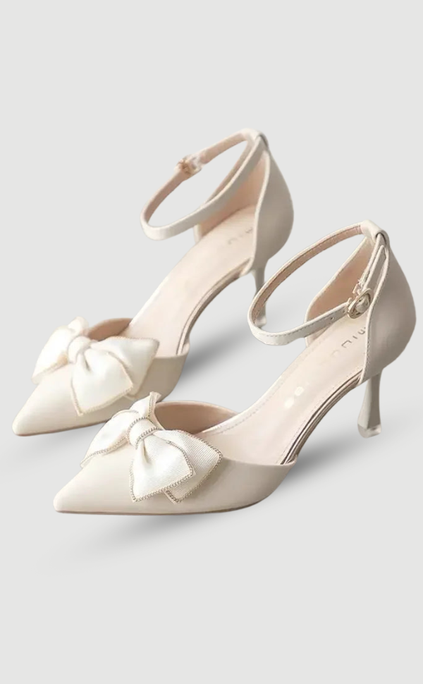 Talons Hauts à Boucle et Détail Ailé