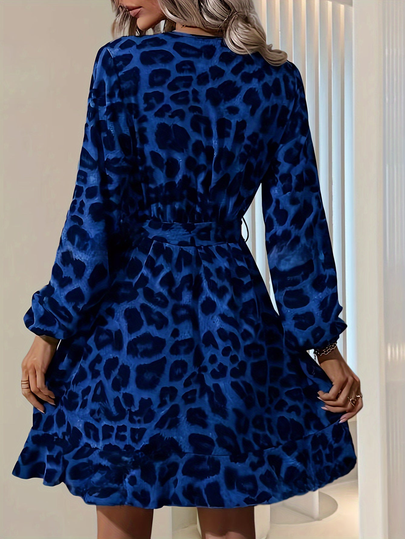 Felinova™ – Robe Léopard Femme Chic à Manches Longues