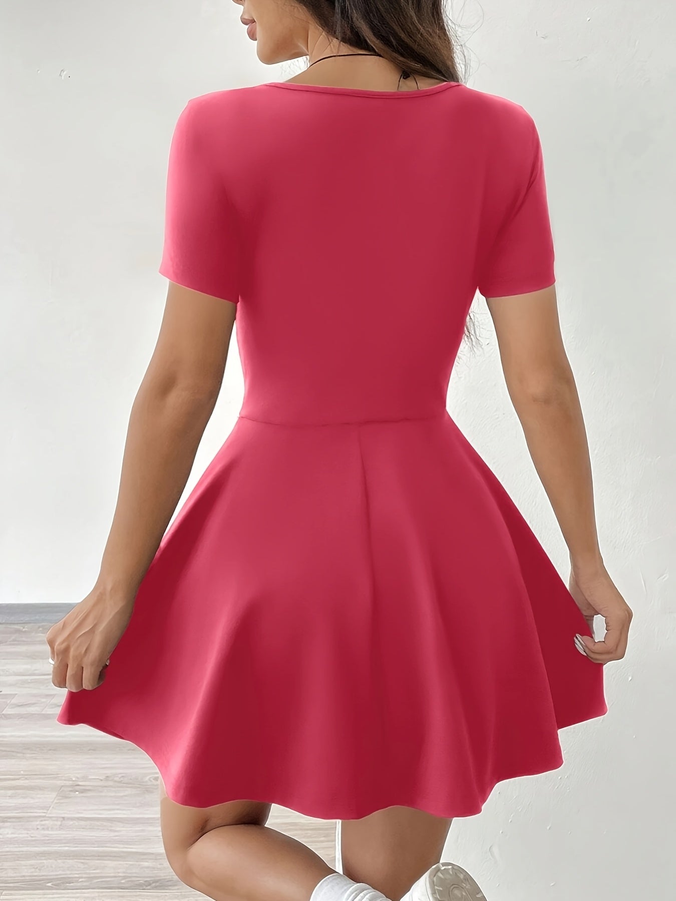 Flexima™ – Robe Moulante Courte Femme Légère et Sport Chic pour l’Été