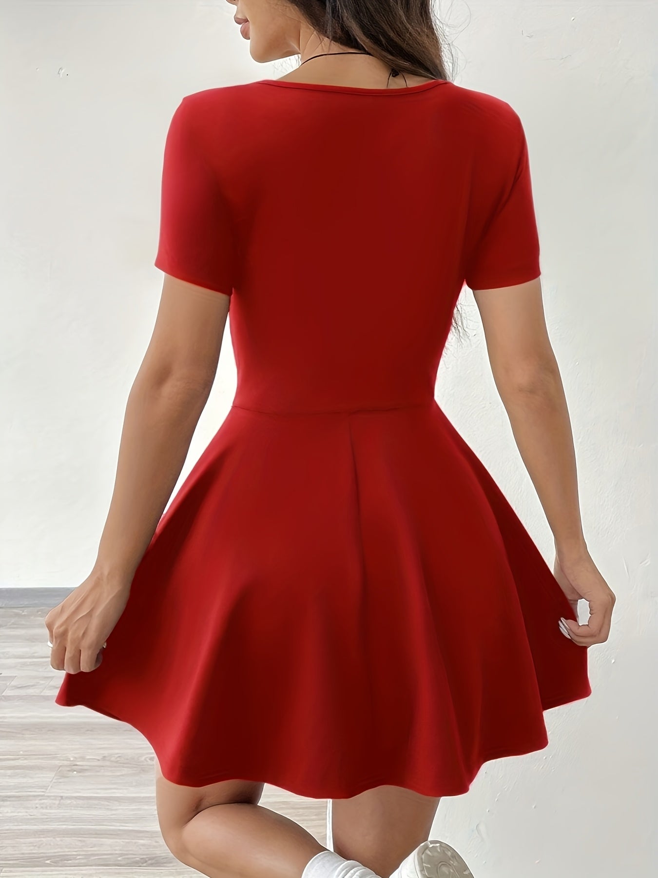 Flexima™ – Robe Moulante Courte Femme Légère et Sport Chic pour l’Été