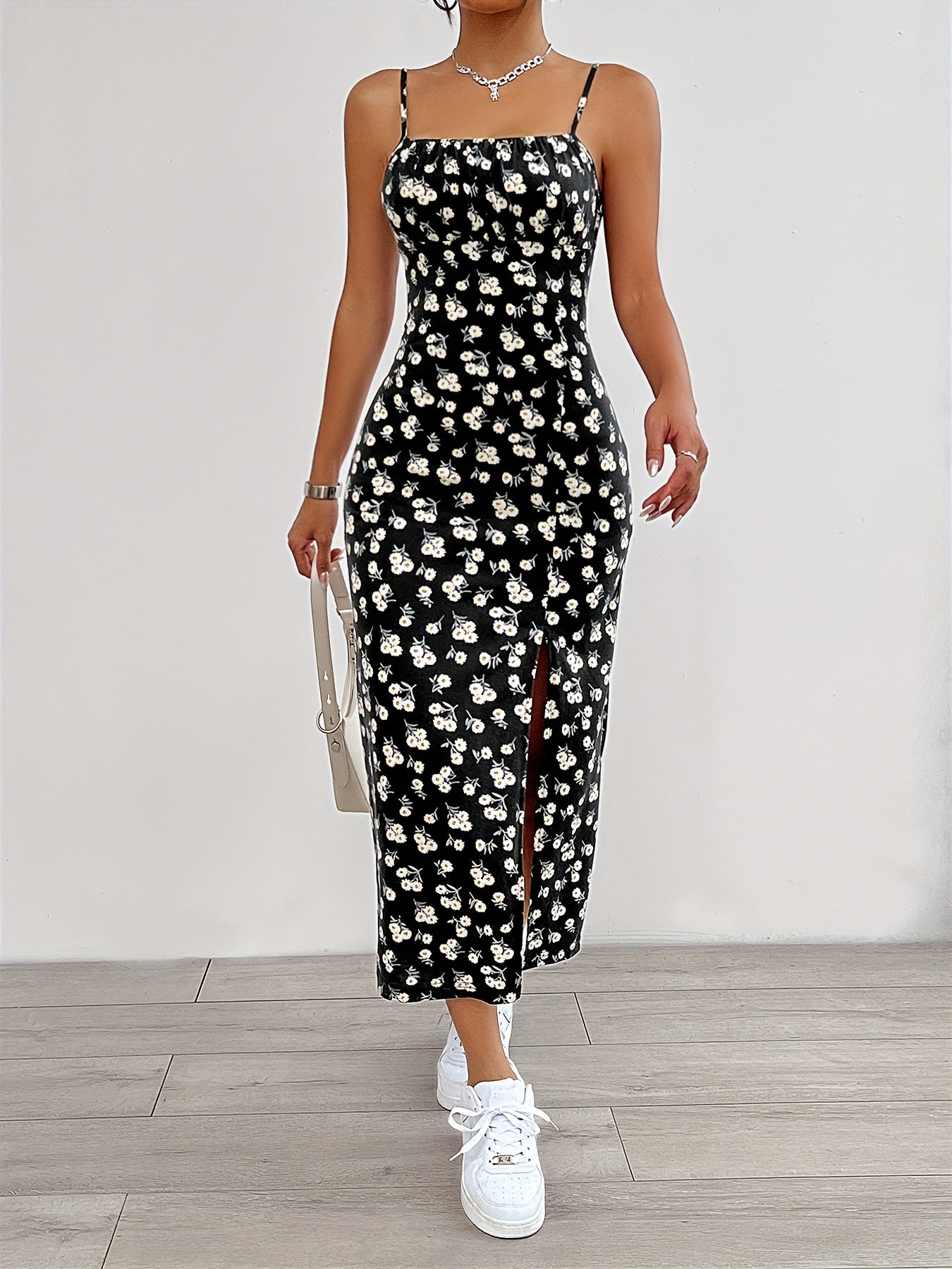 Robe Mi-Longue Fleurs Élégante Sans Manches