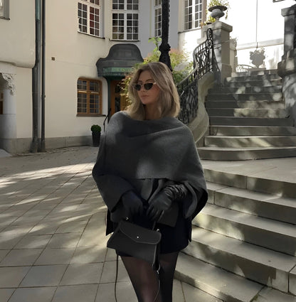 Cape Femme Élégant en Laine Douce