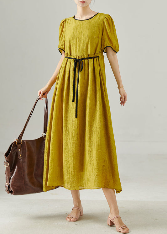 Robe d'été légère en coton jaune avec ceinture ajustable - EasyApparels