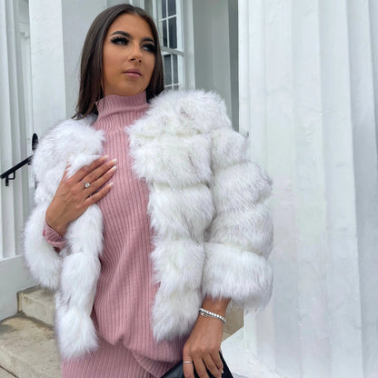 Lacy | Hochwertige Kunstfell-Jacke – Edles Design für Eleganz und Komfort Zendoo.de